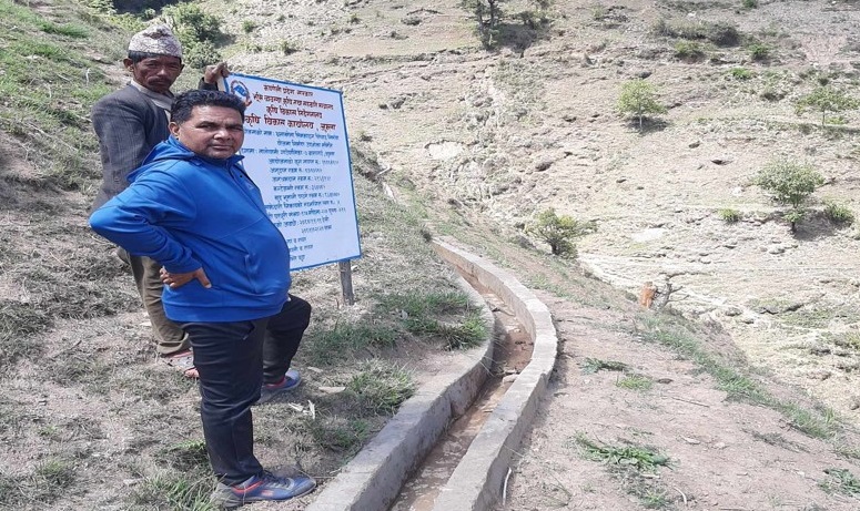 तातोपानी ७ बारे गाउ सिचाइ कूलो